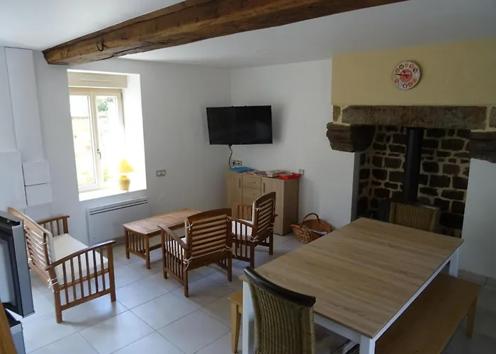 La Courteille * Saint-Fraimbault-sur-Pisse